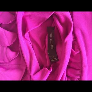 Pink sleeveless ruffled top